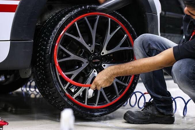 Universal Rim Protector – Anti-Scratch Wheel Protection Strip（8M Length – Fits All 4 Wheels, Any Rim Size）